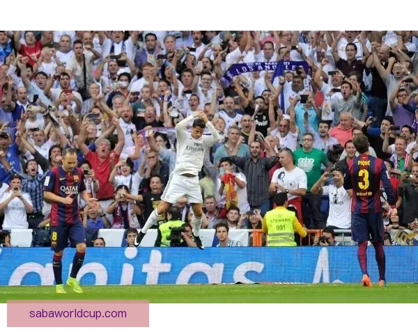 国米球迷看台拉横幅力挺巴斯托尼昂首前行兄弟并肩共渡风雨守护荣耀之路